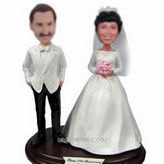 Personalized smile and happy just married couple bobblehead