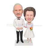 Old couple white clothes bobblehead 