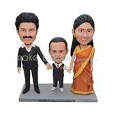 Personalized couple bobblehead with a child