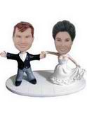 Groom and bride dance bobblehead