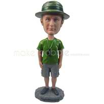 homme sur mesure personnalisé dans le chapeau vert et figurines T-shirt