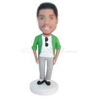 homme en vert manteau assorti avec figurines personnalisées de pantalon occasionnel 