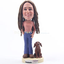 Belle avec figurine cheveux longs avec son chien