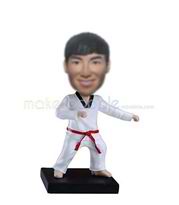 figurines de taekwondo sur mesure personnalisés